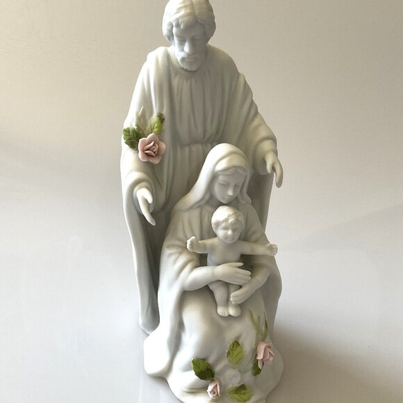 “THE HOLY FAMILY” PROCELAIN FIGURINE THE KNIGHTS OF COLUMBUS SUPREME COUNCIL OFF - Picture 3 of 9